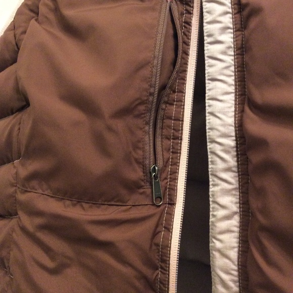 Patagonia W's Down Vest - Medium - Picture 7 of 7
